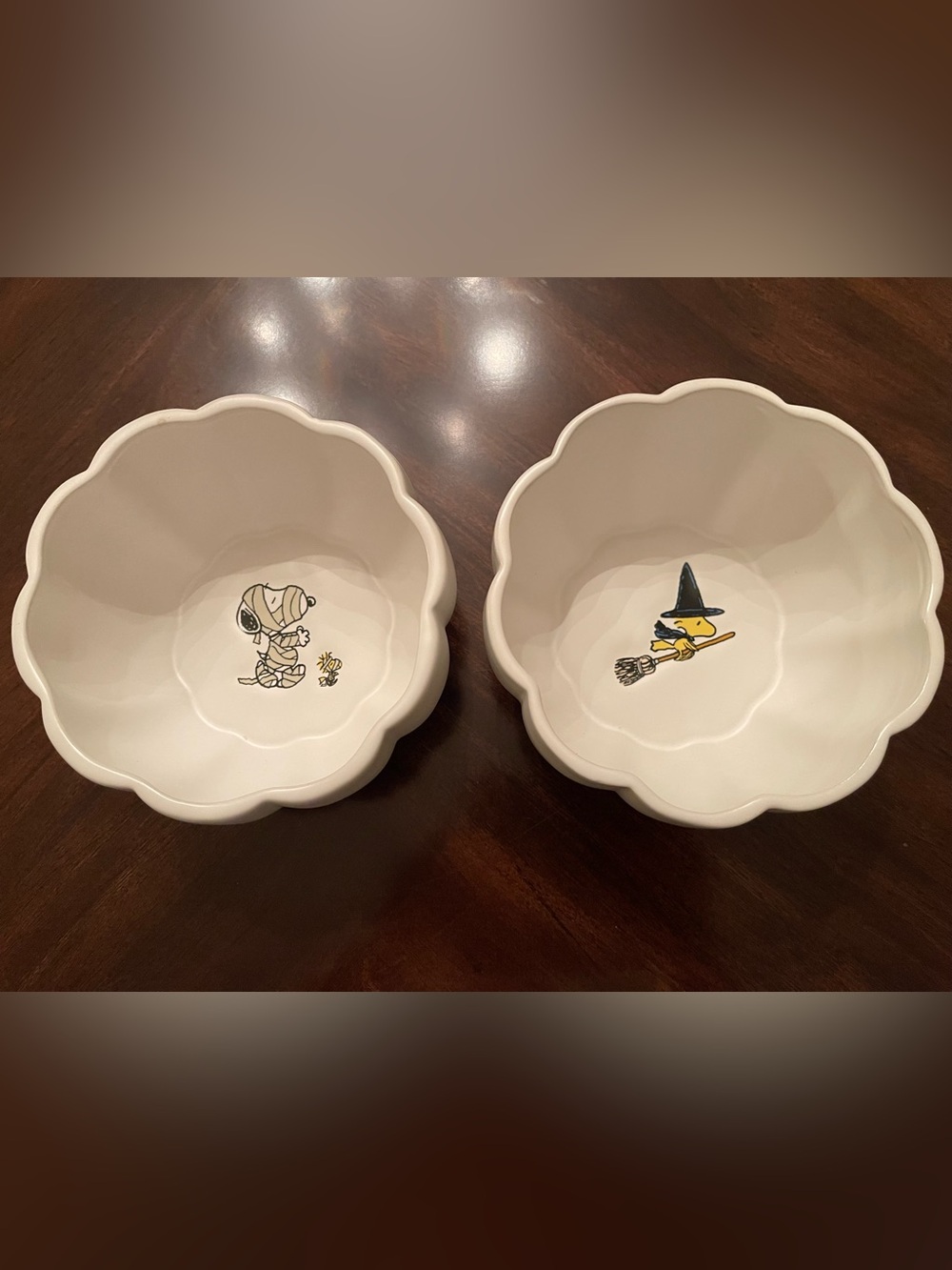 Williams Sonoma Snoopy Woodstock Mummy Witch Pumpkin Bowls- Set of 2
